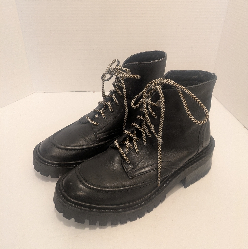 Zara Chunky Leather Combat Boots Sz. 38/7.5 US Modern, Grunge, Fur Lining